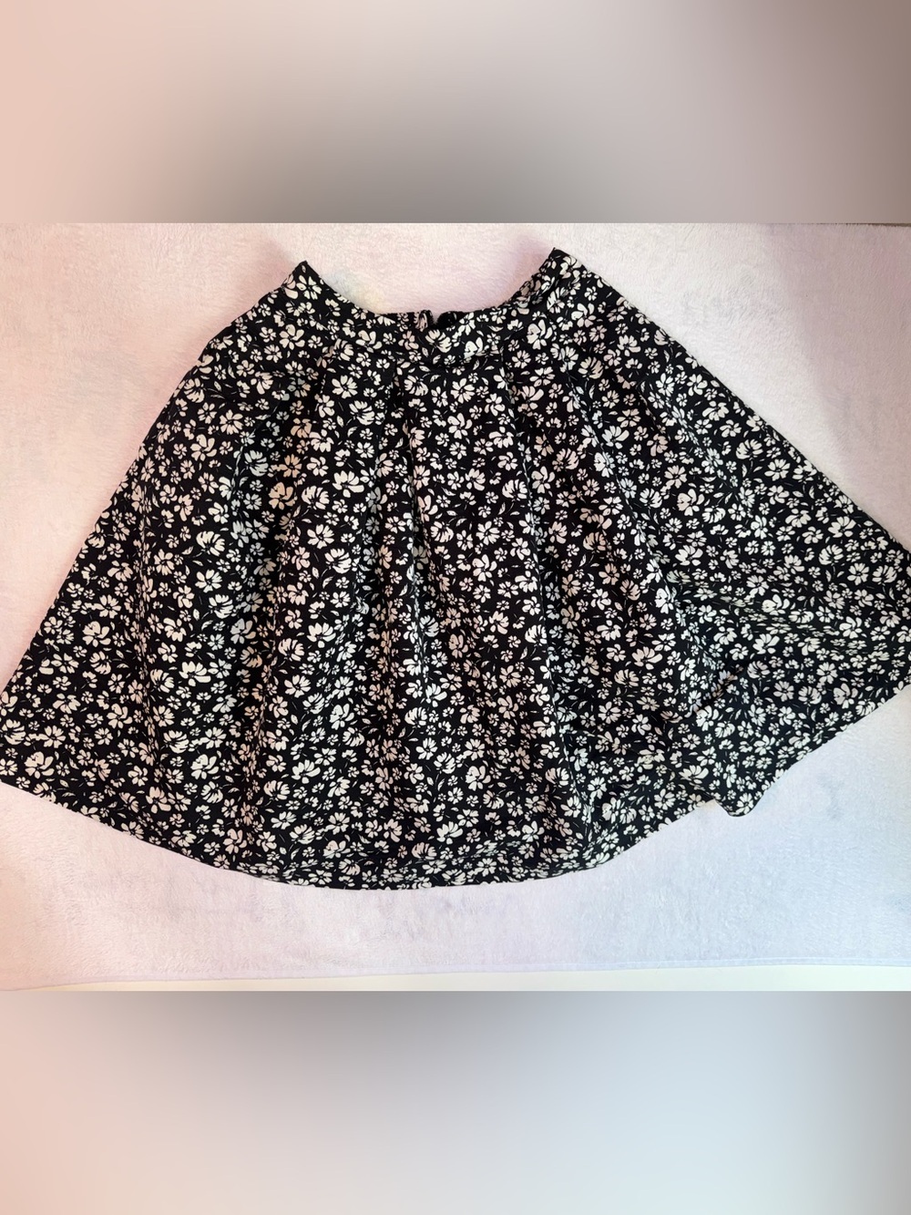 Karl Lagerfeld Paris Floral Pleated Skirt Pockets 2